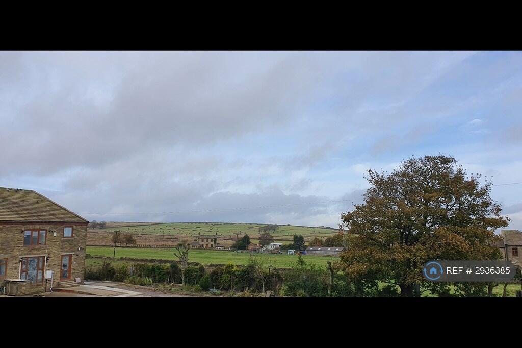 2 bed Semi Detached for rent in Denholme. From OpenRent 2 bed Semi Detached for rent in Denholme. From OpenRent