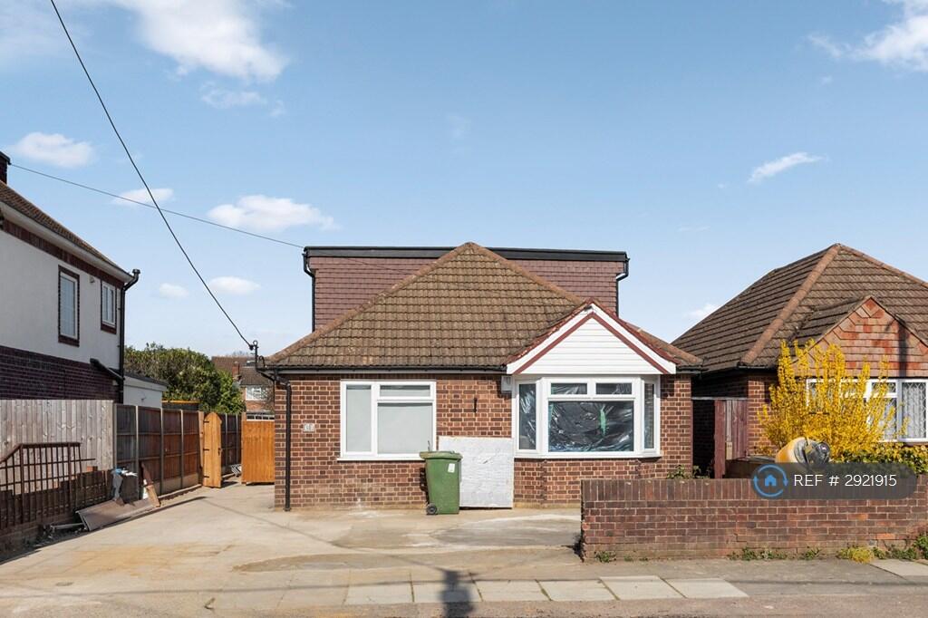 4 bed Studio for rent in Ashford Common. From OpenRent 4 bed Studio for rent in Ashford Common. From OpenRent