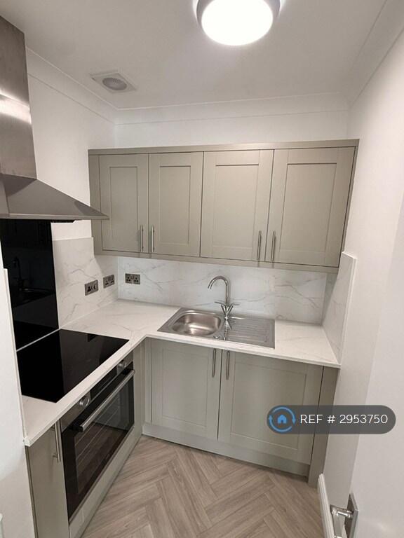 4 bed Studio for rent in Darlington. From OpenRent 4 bed Studio for rent in Darlington. From OpenRent