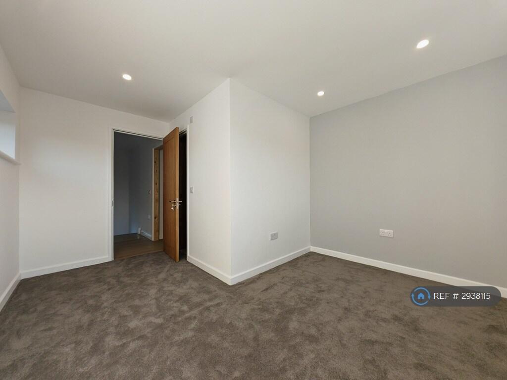 1 bed House Share for rent in Neston. From OpenRent