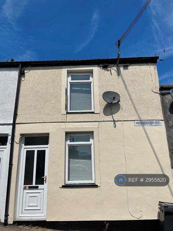 2 bed Mid Terraced House for rent in Troedyrhiw. From OpenRent 2 bed Mid Terraced House for rent in Troedyrhiw. From OpenRent