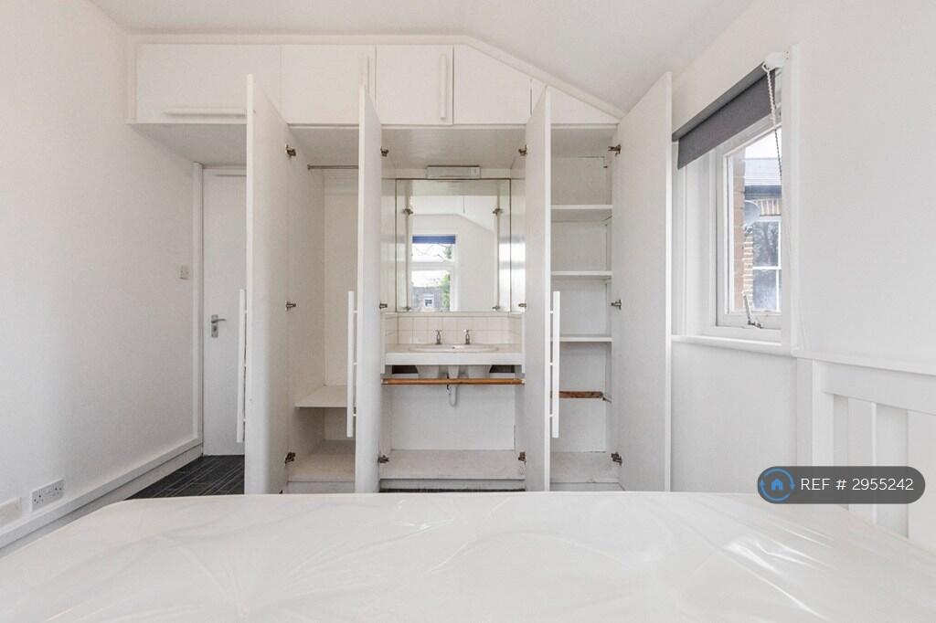 1 bed House Share for rent in Hornsey. From OpenRent