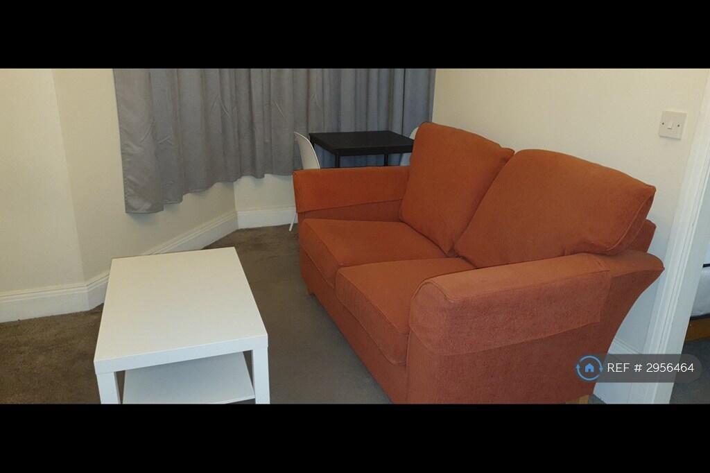 1 bed 1st Floor Flat for rent in Derby. From OpenRent