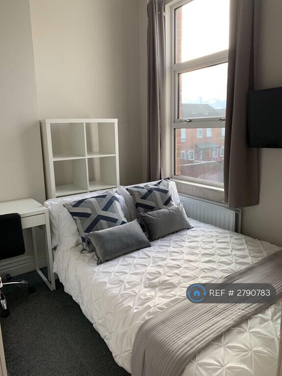 5 bed End of Terrace for rent in Preston. From OpenRent