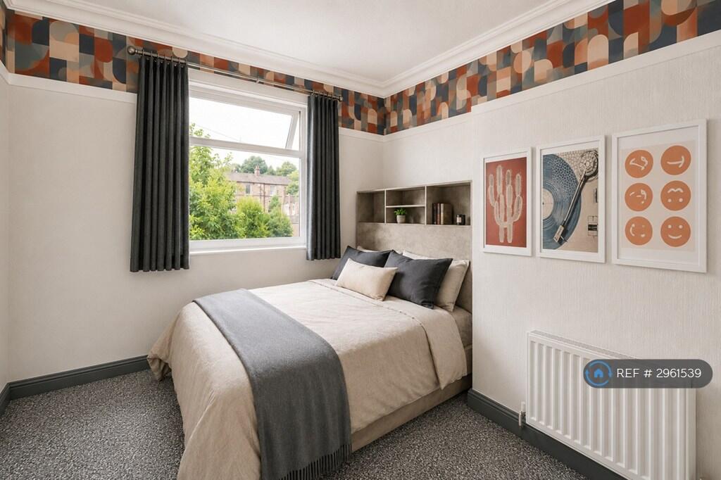 1 bed House Share for rent in Ovenden Wood. From OpenRent 1 bed House Share for rent in Ovenden Wood. From OpenRent