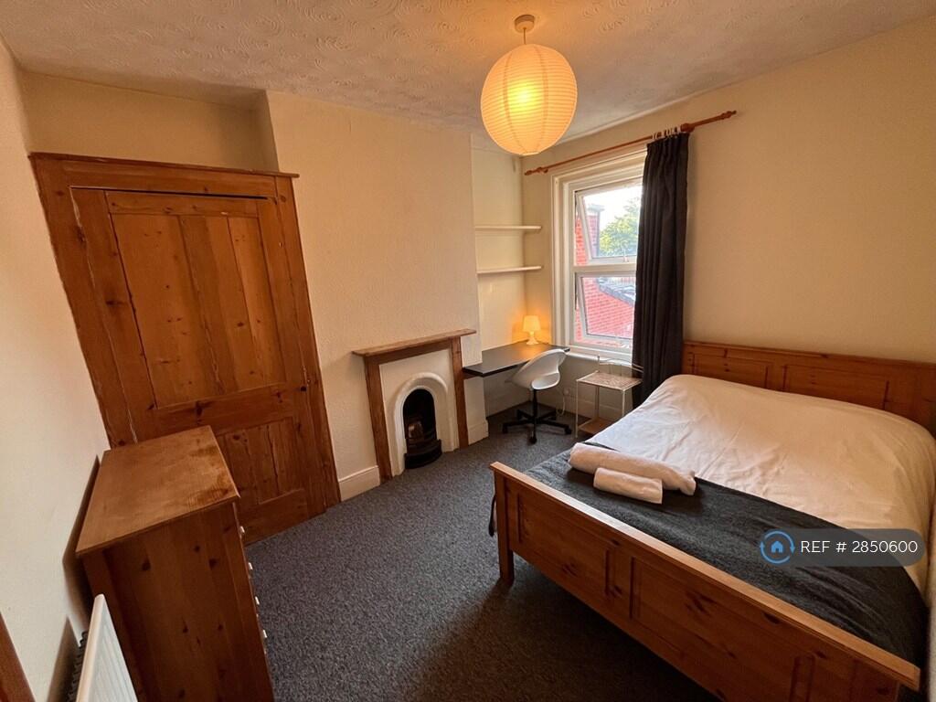 5 bed Mid Terraced House for rent in Southampton. From OpenRent 5 bed Mid Terraced House for rent in Southampton. From OpenRent
