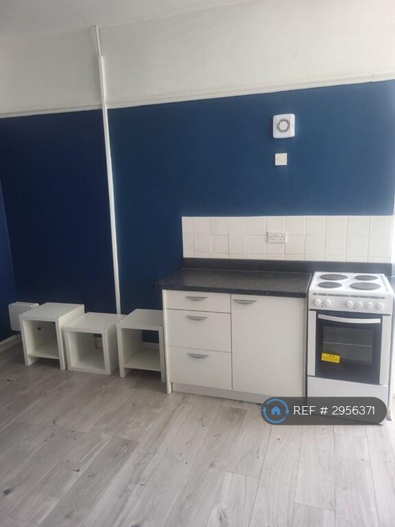 4 bed Studio for rent in Royal Sutton Coldfield. From OpenRent
