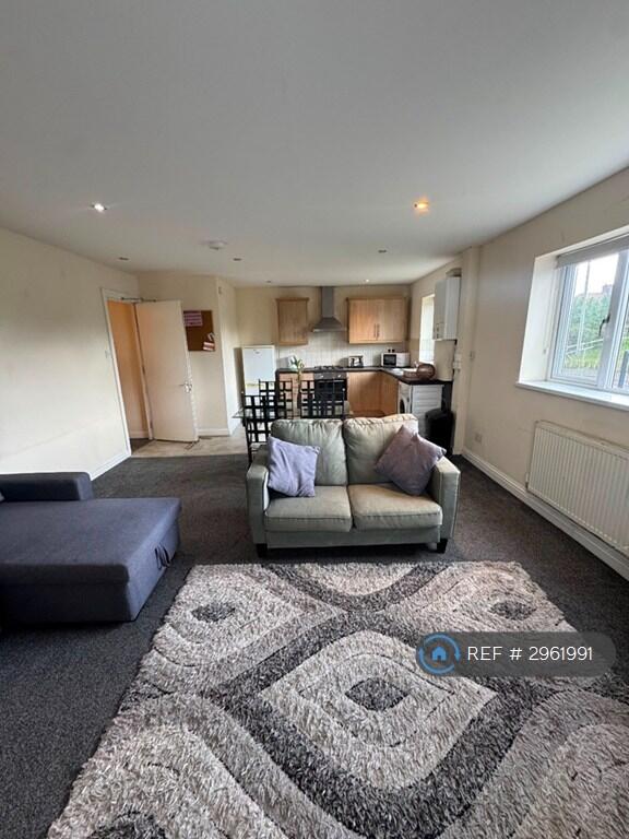 2 bed 1st Floor Flat for rent in . From OpenRent