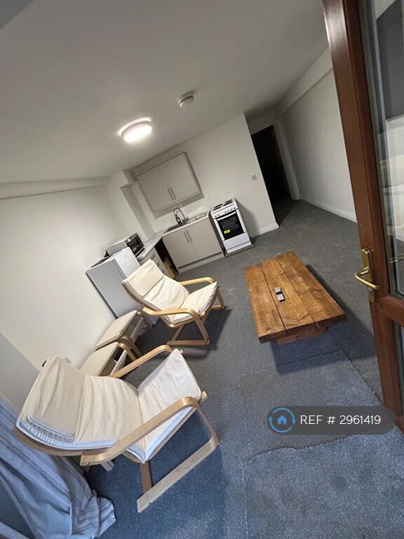 1 bed 1st Floor Flat for rent in Fylingthorpe. From OpenRent 1 bed 1st Floor Flat for rent in Fylingthorpe. From OpenRent