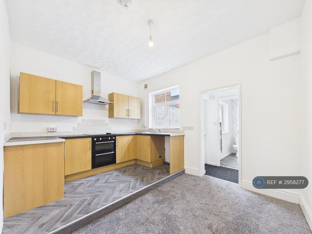2 bed Mid Terraced House for rent in Darlington. From OpenRent 2 bed Mid Terraced House for rent in Darlington. From OpenRent