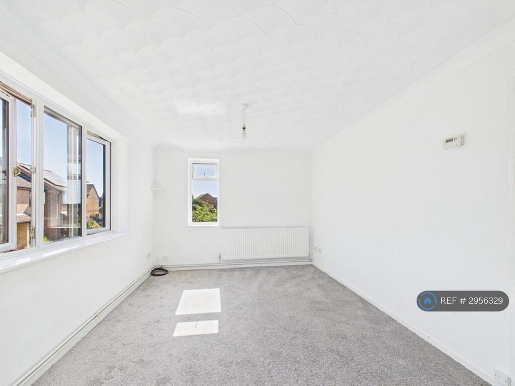 1 bed 1st Floor Flat for rent in Halesworth. From OpenRent