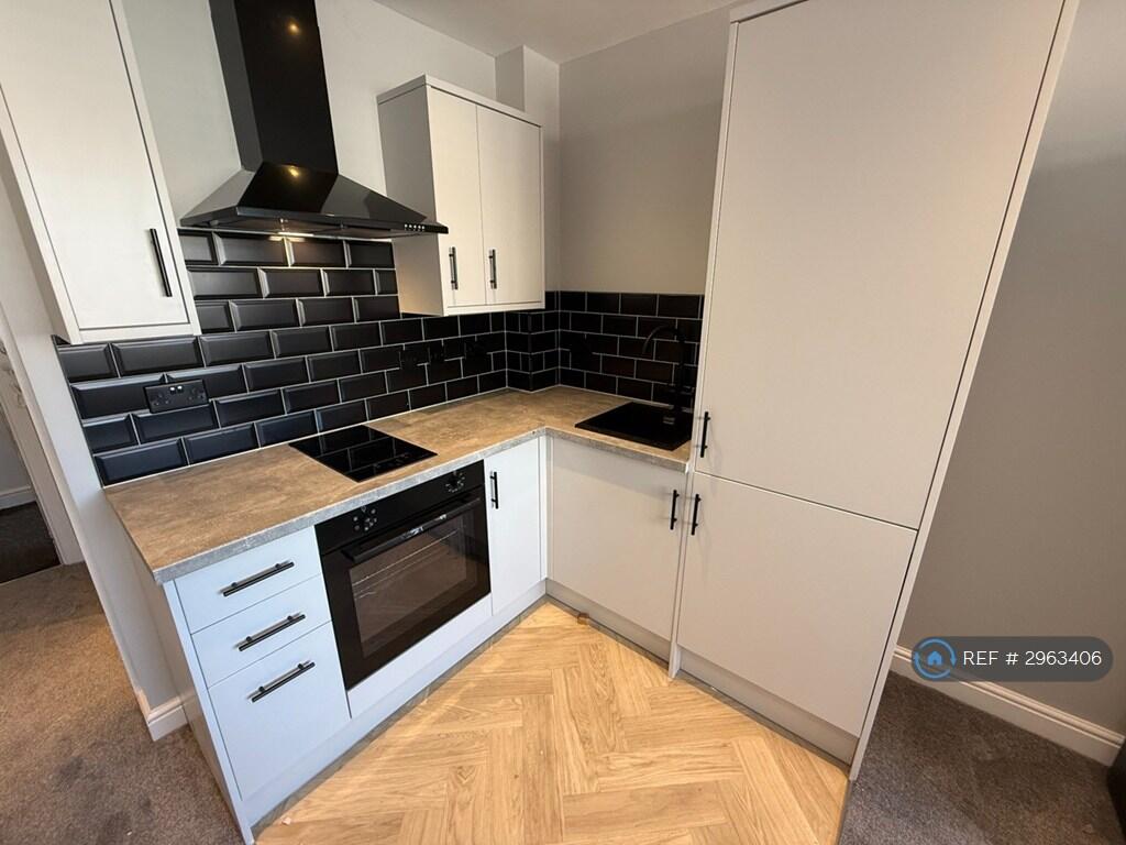4 bed Studio for rent in Doncaster. From OpenRent