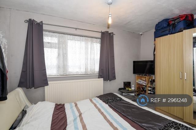 1 bed Flat Share for rent in Sunbury. From OpenRent 1 bed Flat Share for rent in Sunbury. From OpenRent