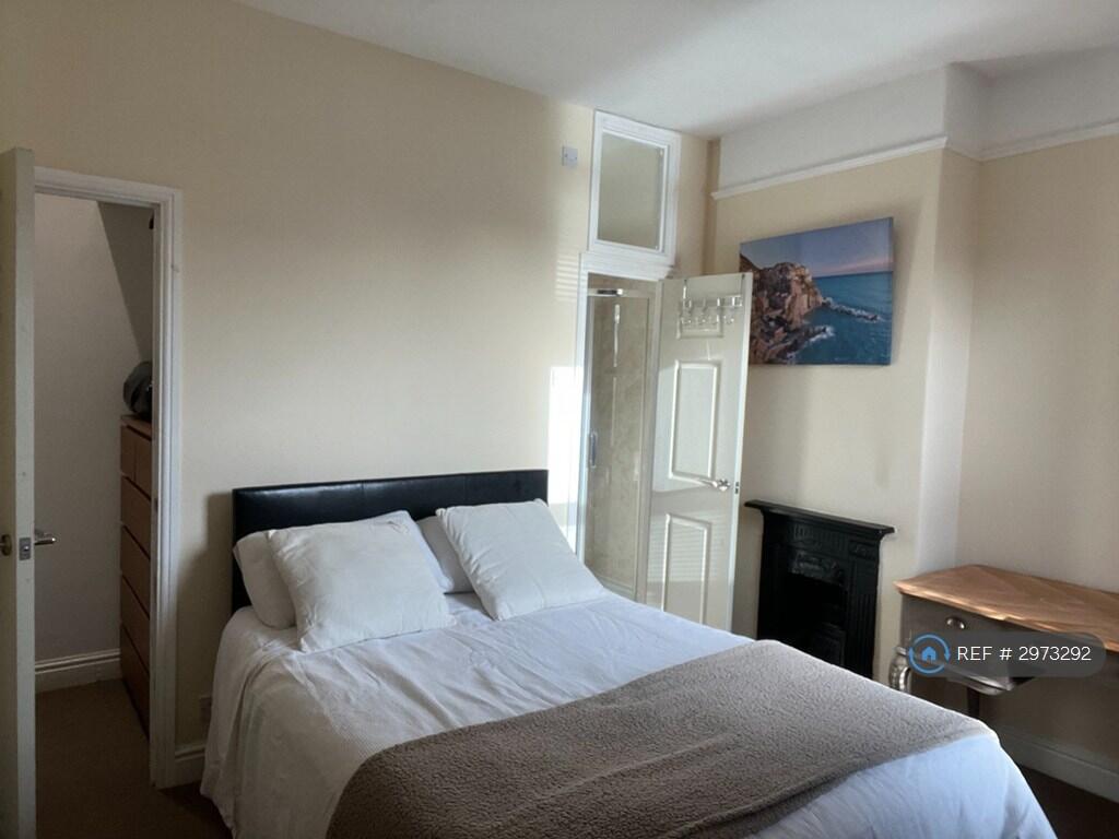 1 bed House Share for rent in Piper's Ash. From OpenRent 1 bed House Share for rent in Piper's Ash. From OpenRent