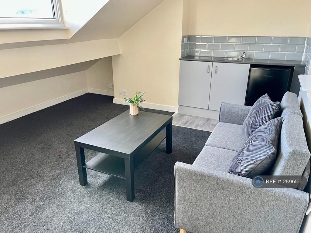4 bed Studio for rent in Troydale. From OpenRent 4 bed Studio for rent in Troydale. From OpenRent