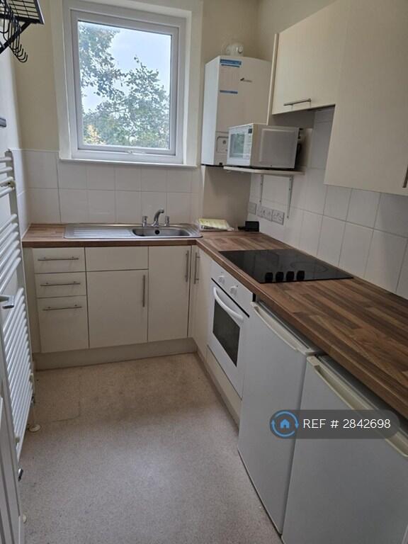 1 bed 1st Floor Flat for rent in West Bridgford. From OpenRent 1 bed 1st Floor Flat for rent in West Bridgford. From OpenRent