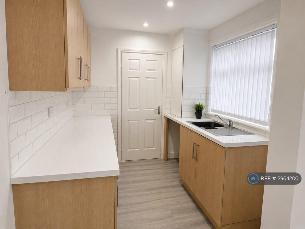 2 bed Mid Terraced House for rent in Easington Lane. From OpenRent 2 bed Mid Terraced House for rent in Easington Lane. From OpenRent
