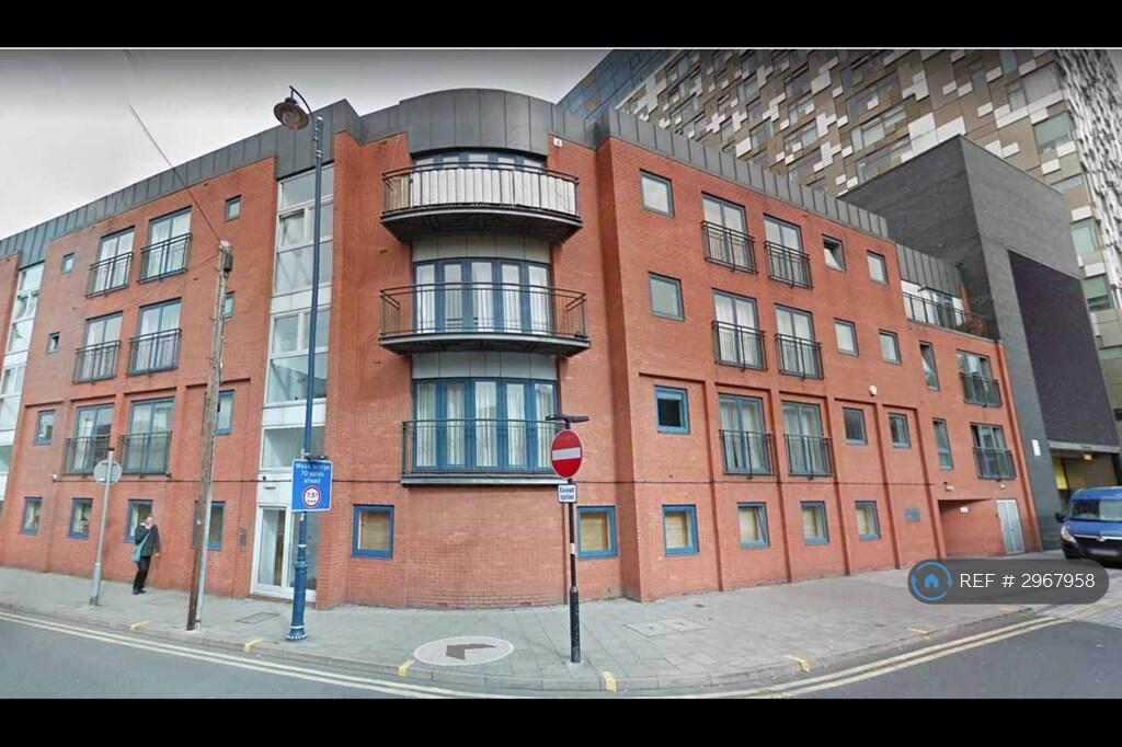 4 bed Studio for rent in Birmingham. From OpenRent 4 bed Studio for rent in Birmingham. From OpenRent