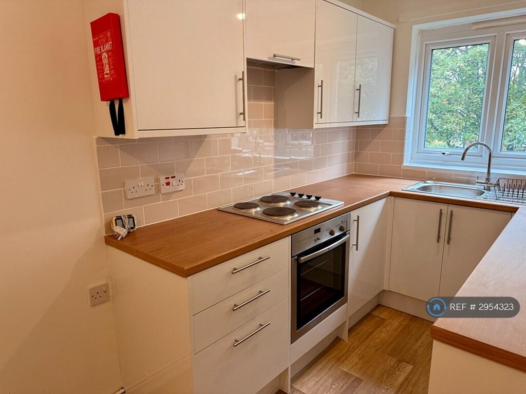 1 bed 1st Floor Flat for rent in Peterborough. From OpenRent