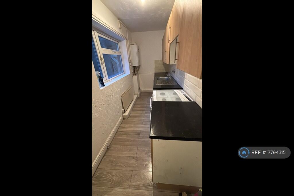 2 bed Mid Terraced House for rent in Hartlepool. From OpenRent