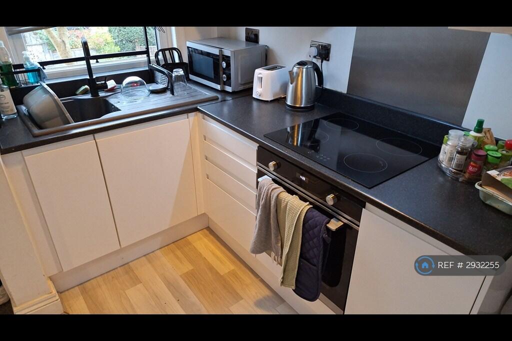 1 bed House Share for rent in Leeds. From OpenRent 1 bed House Share for rent in Leeds. From OpenRent