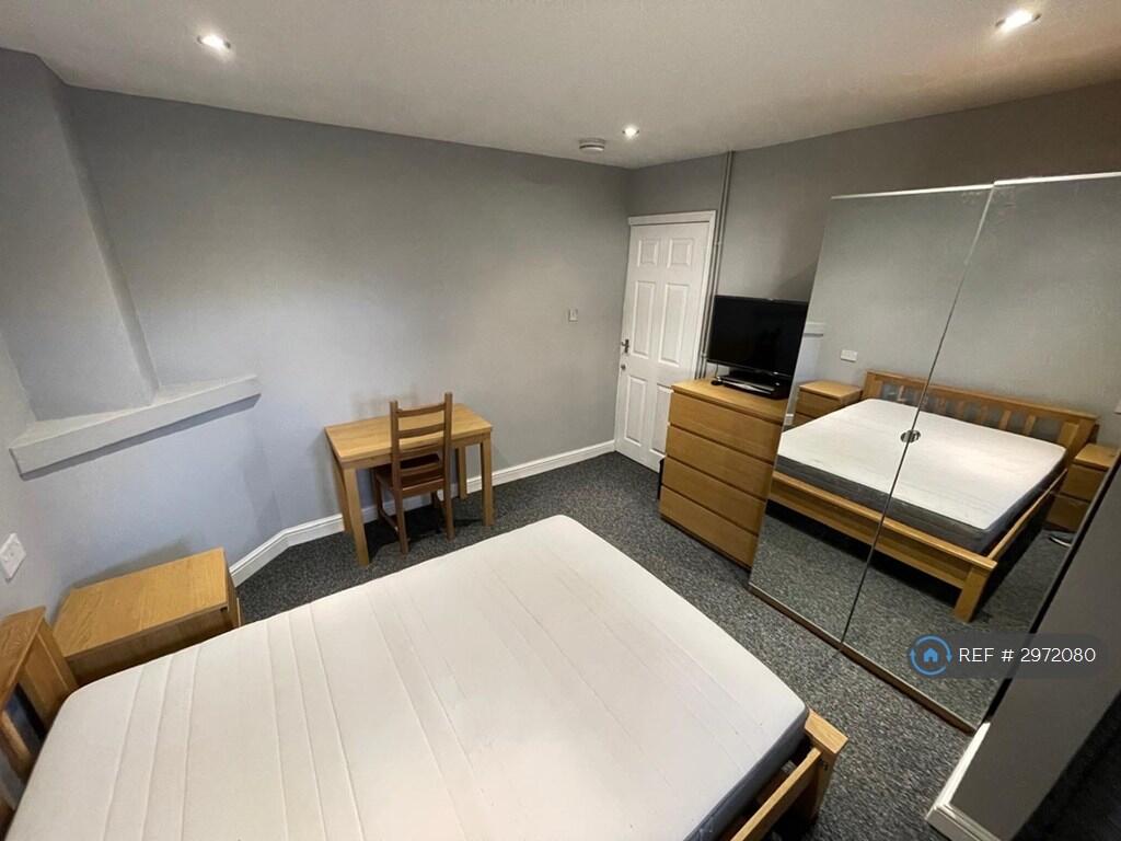 1 bed House Share for rent in Brackley. From OpenRent