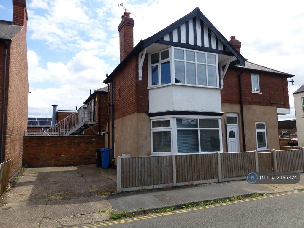 1 bed 1st Floor Flat for rent in Long Eaton. From OpenRent 1 bed 1st Floor Flat for rent in Long Eaton. From OpenRent