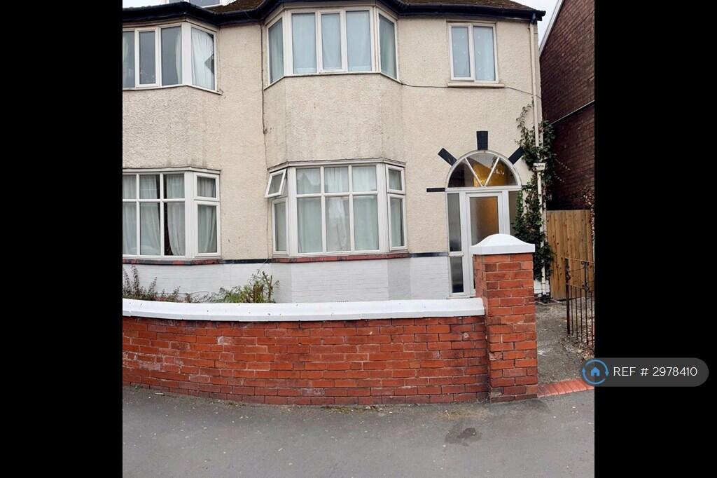 2 bed 1st Floor Flat for rent in Southport. From OpenRent