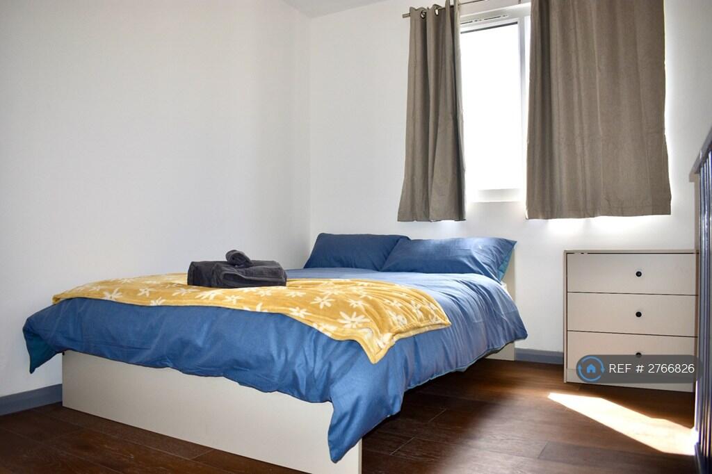 1 bed House Share for rent in Gillingham. From OpenRent