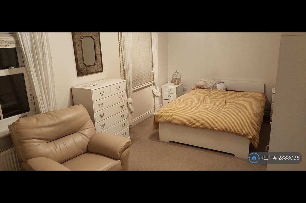 4 bed Semi Detached for rent in Colchester. From OpenRent