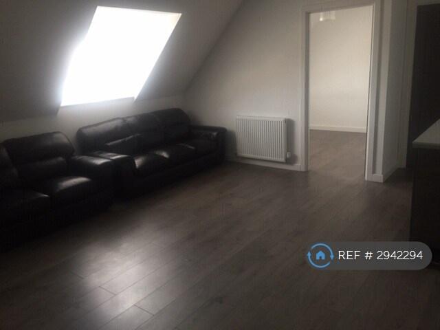 1 bed 1st Floor Flat for rent in Willenhall. From OpenRent