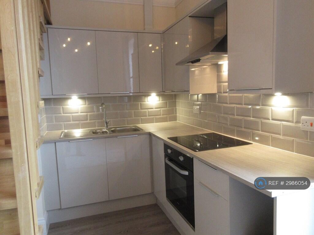 4 bed Studio for rent in Derby. From OpenRent 4 bed Studio for rent in Derby. From OpenRent