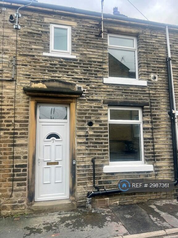 2 bed Mid Terraced House for rent in Brighouse. From OpenRent 2 bed Mid Terraced House for rent in Brighouse. From OpenRent