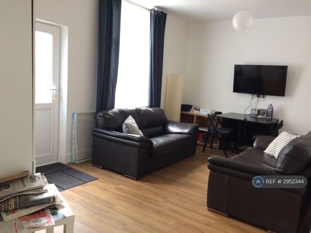 1 bed End of Terrace for rent in Salford. From OpenRent 1 bed End of Terrace for rent in Salford. From OpenRent