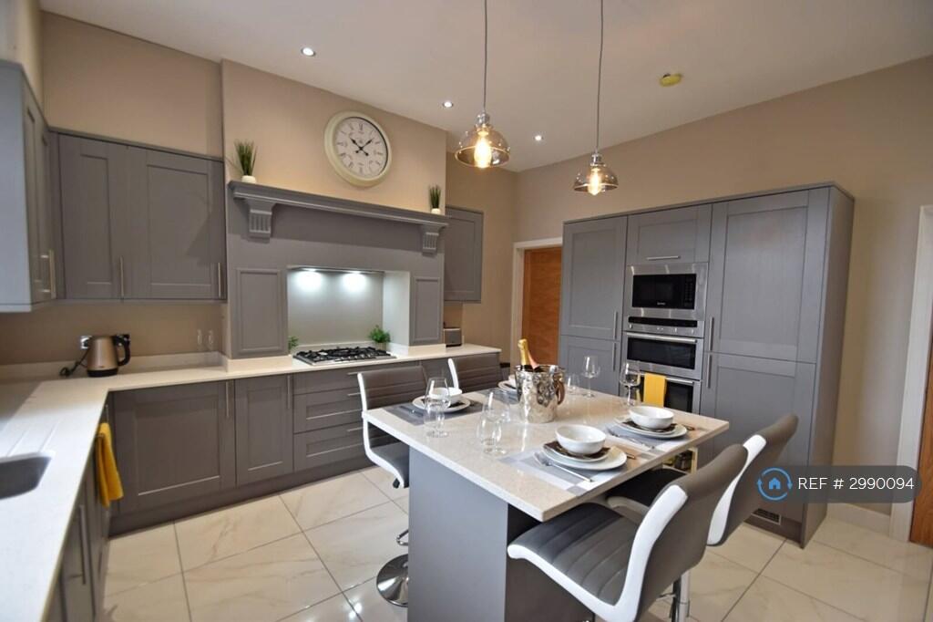1 bed House Share for rent in Rawtenstall. From OpenRent