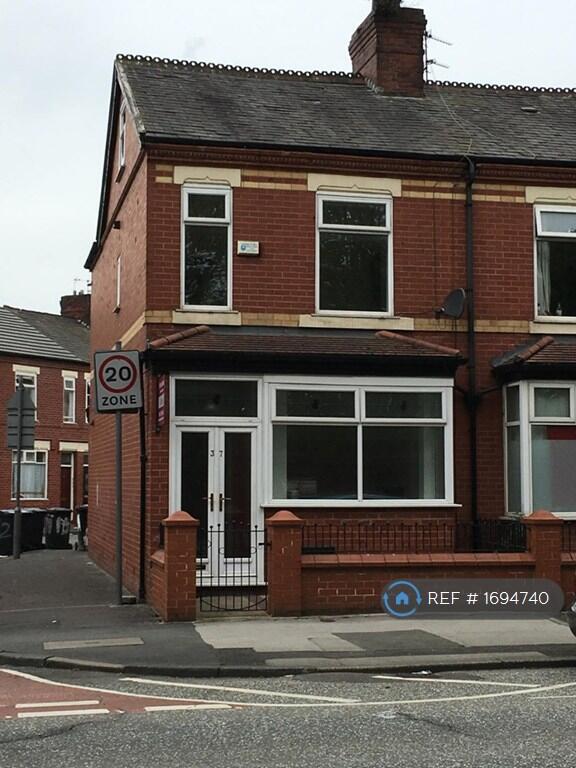 4 bed Mid Terraced House for rent in Salford. From OpenRent 4 bed Mid Terraced House for rent in Salford. From OpenRent