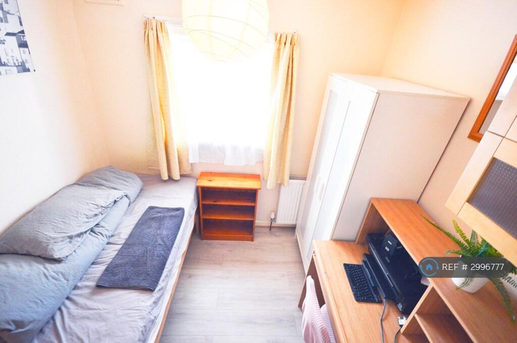 1 bed House Share for rent in Coventry. From OpenRent 1 bed House Share for rent in Coventry. From OpenRent