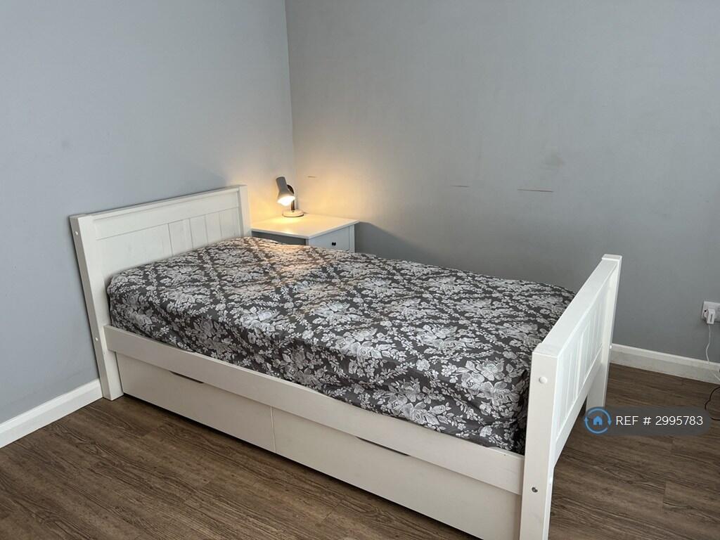1 bed House Share for rent in Crewe. From OpenRent 1 bed House Share for rent in Crewe. From OpenRent