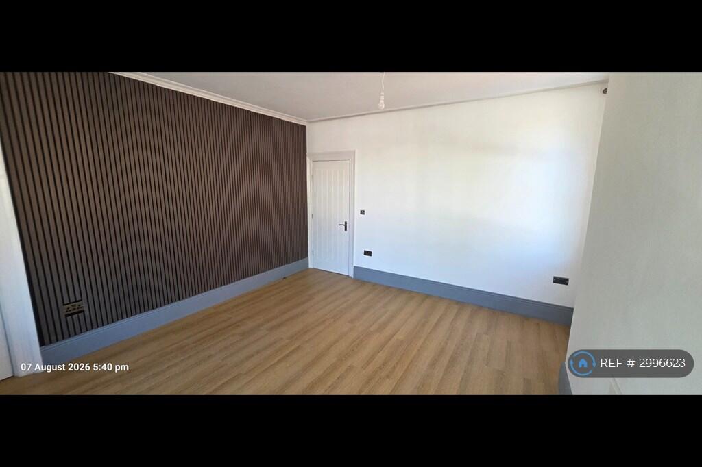 4 bed Studio for rent in Wolverhampton. From OpenRent 4 bed Studio for rent in Wolverhampton. From OpenRent