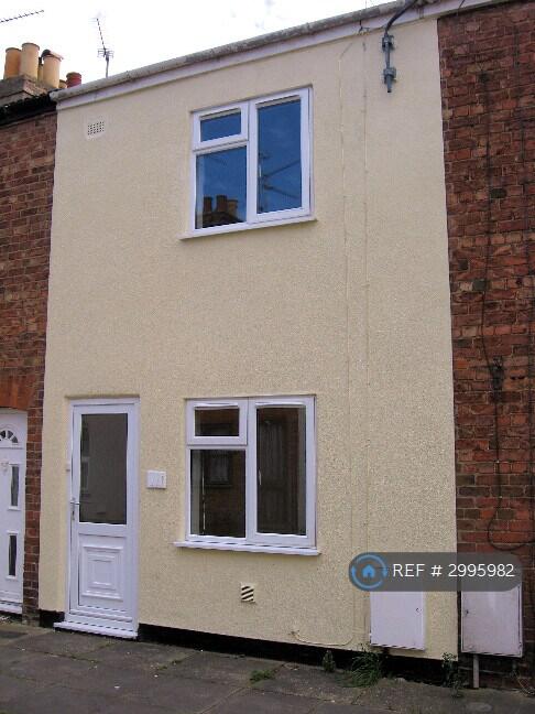 2 bed Mid Terraced House for rent in Long Sutton. From OpenRent 2 bed Mid Terraced House for rent in Long Sutton. From OpenRent