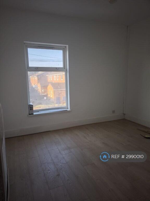3 bed Mid Terraced House for rent in Grimsby. From OpenRent 3 bed Mid Terraced House for rent in Grimsby. From OpenRent