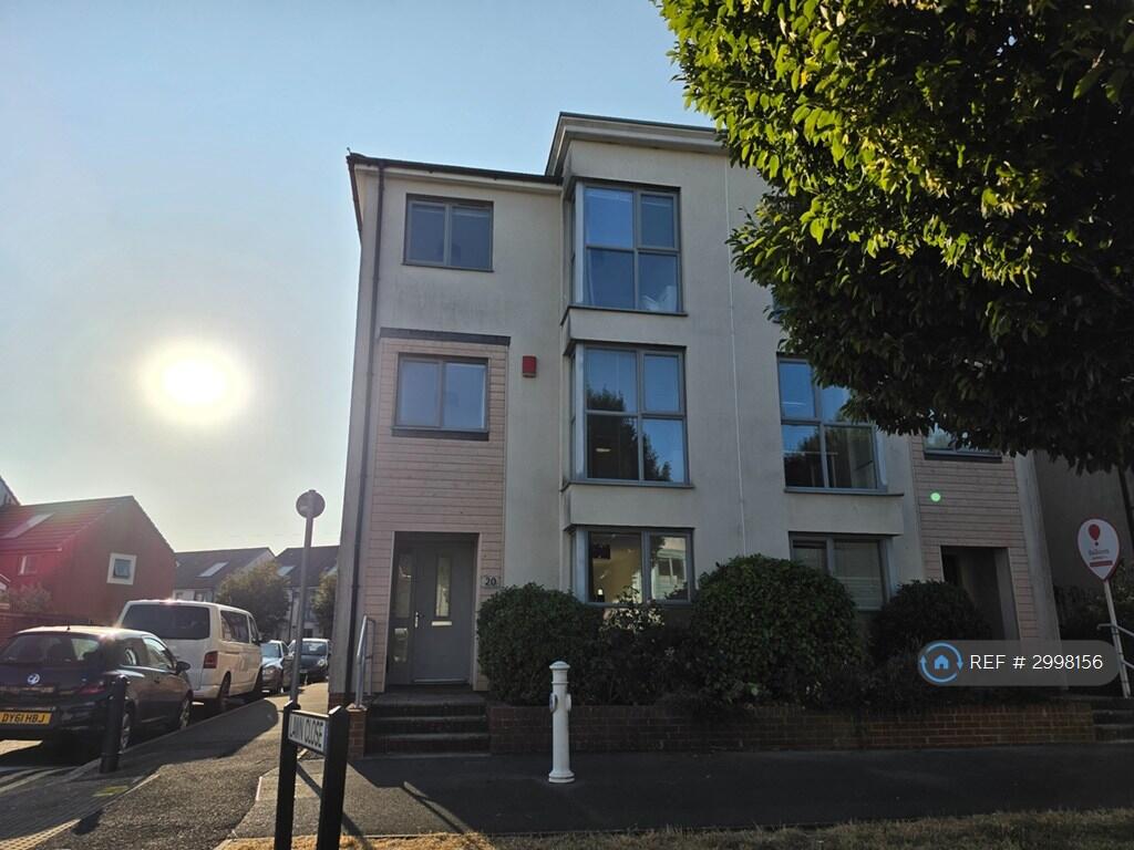 1 bed House Share for rent in Bristol. From OpenRent 1 bed House Share for rent in Bristol. From OpenRent