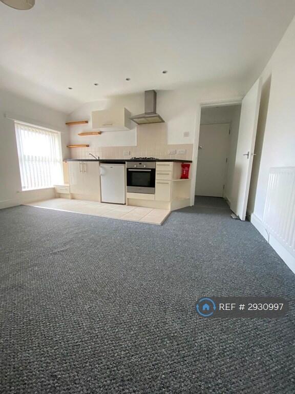 1 bed 1st Floor Flat for rent in Liverpool. From OpenRent