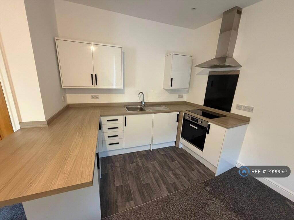 4 bed Studio for rent in Barnsley. From OpenRent