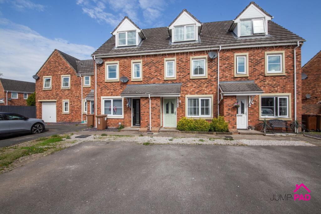 3 bed Town House for rent in Newton-le-Willows. From Our Move Ltd
