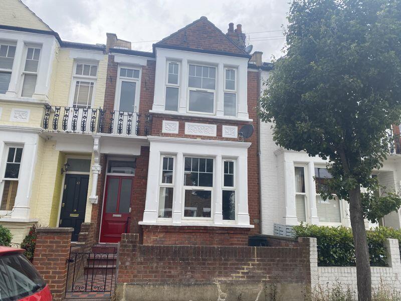 2 bed Flat for rent in Putney. From P A Jones Property Solutions
