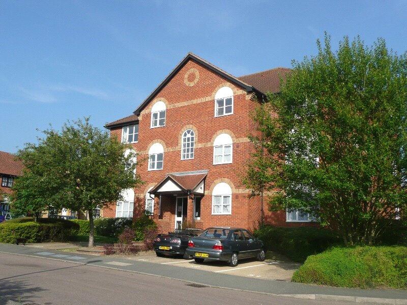 4 bed Apartment for rent in Northwood. From Paige and Petrook - Pinner