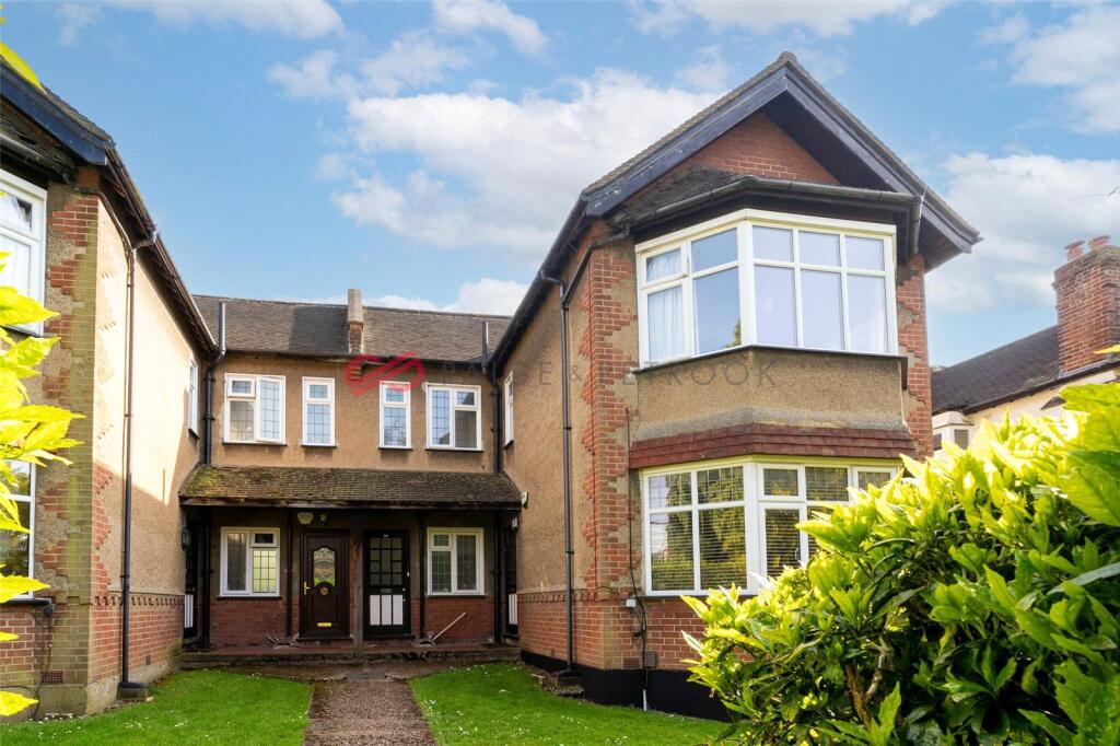 2 bed Annexe for rent in Pinner. From Paige and Petrook - Pinner