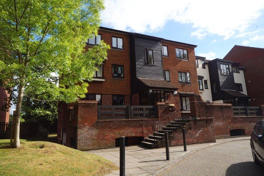 2 bed Apartment for rent in Pinner. From Paige and Petrook - Pinner 2 bed Apartment for rent in Pinner. From Paige and Petrook - Pinner
