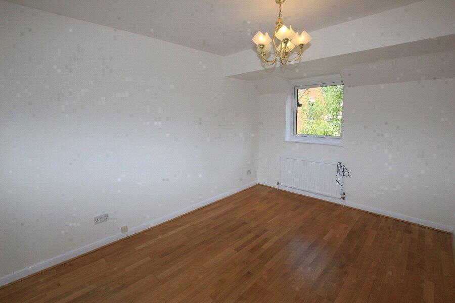 2 bed Detached for rent in Pinner. From Paige and Petrook - Pinner